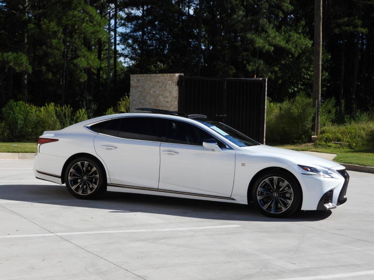 Used 2020 Lexus LS 500 F Sport w/ Cold Weather Package (CK) RWD image 54