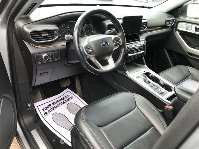 Used 2022 Ford Explorer Limited image 3