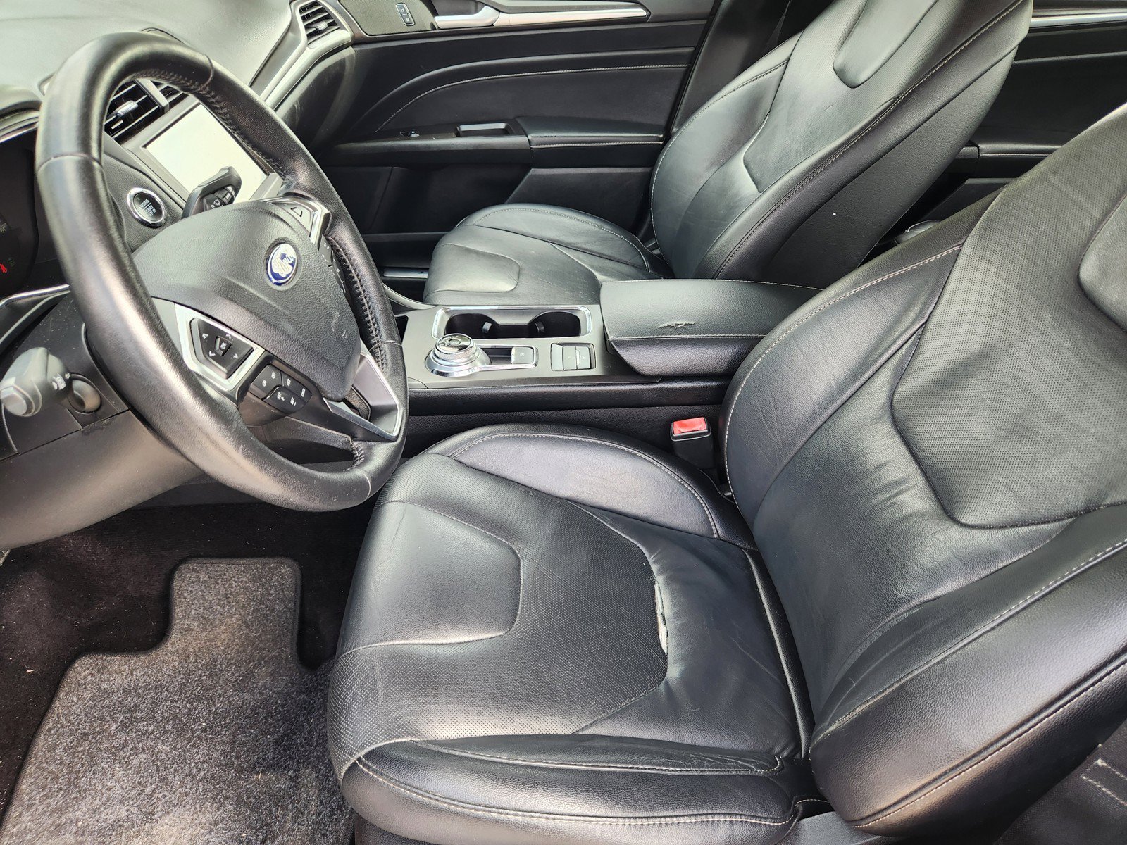 Used 2017 Ford Fusion Energi Titanium FWD image 10