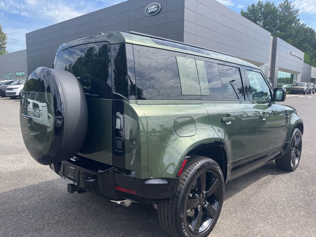 New 2026 Land Rover Defender 110 X-Dynamic SE AWD/4WD image 7