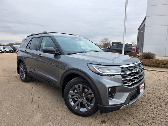 New 2026 Ford Explorer Active w/ Active Comfort Package image 2