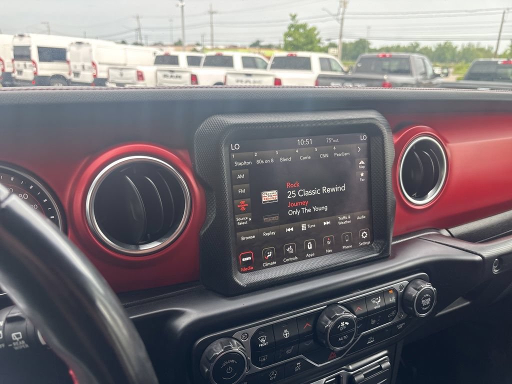 Used 2022 Jeep Wrangler Unlimited Rubicon w/ Dual Top Group AWD/4WD image 23
