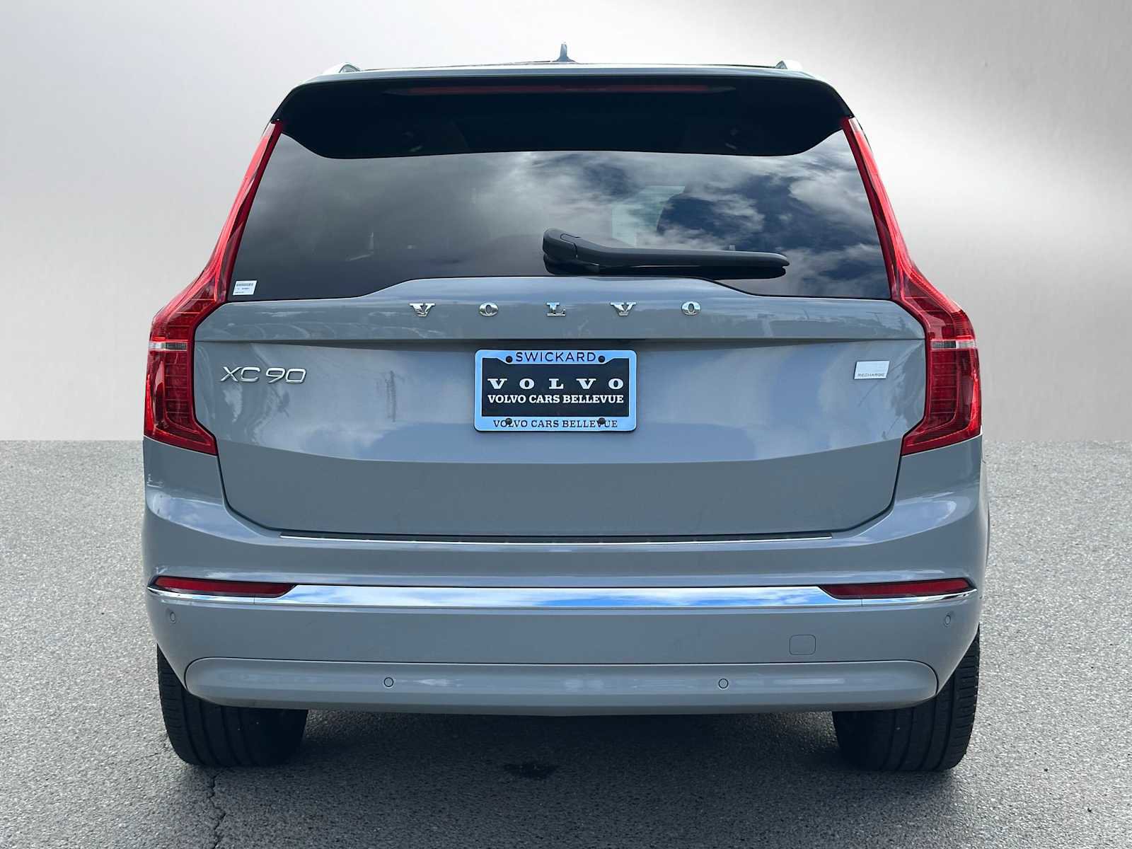 Certified 2024 Volvo XC90 T8 Ultimate w/ Protection Package AWD/4WD image 5