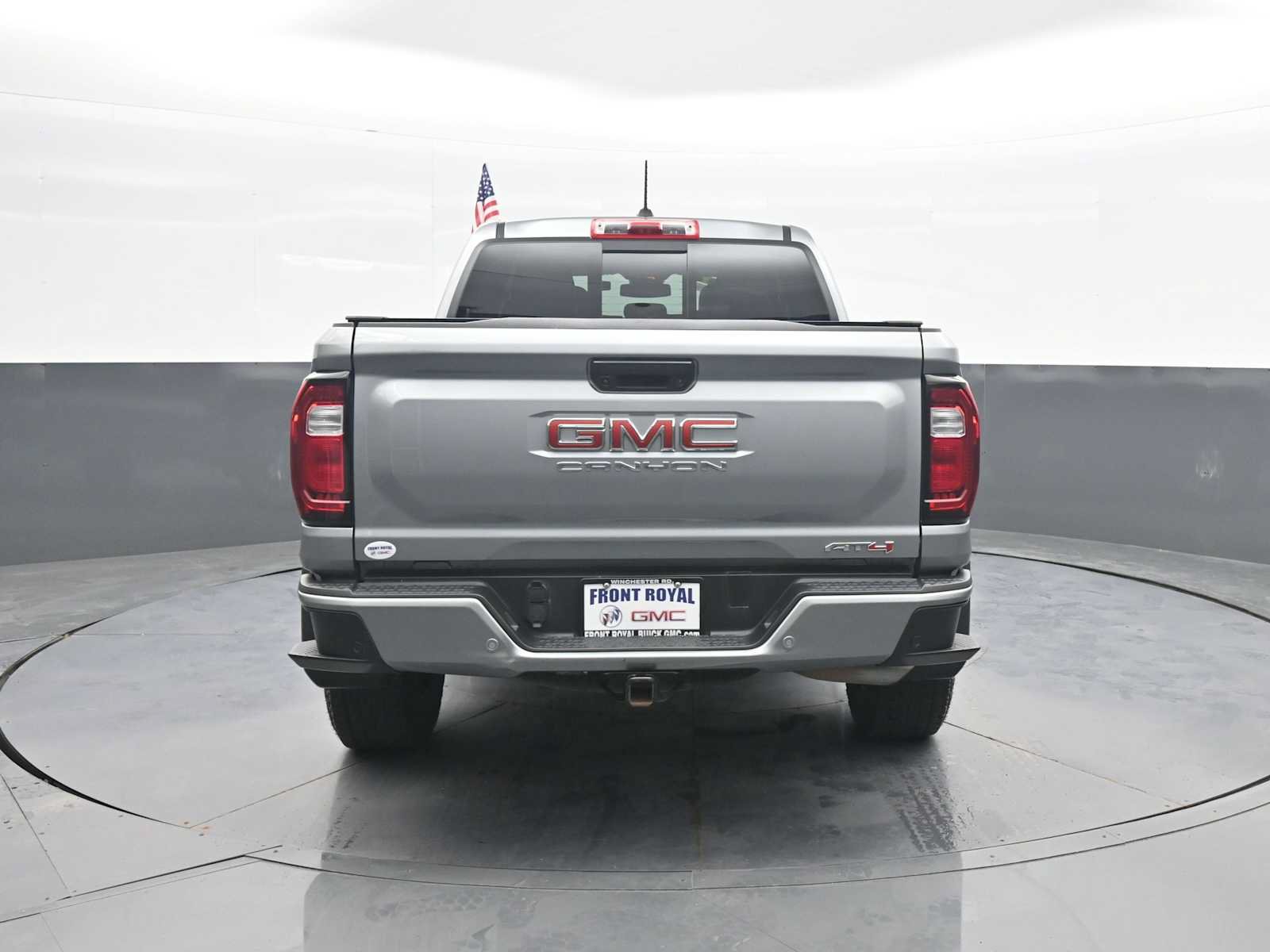 Used 2024 GMC Canyon AT4 w/ Technology Package AWD/4WD image 6