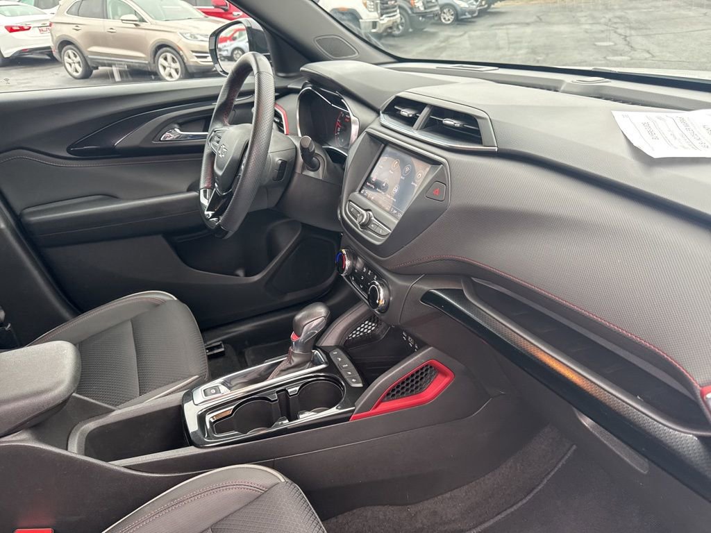 Used 2021 Chevrolet TrailBlazer RS image 33