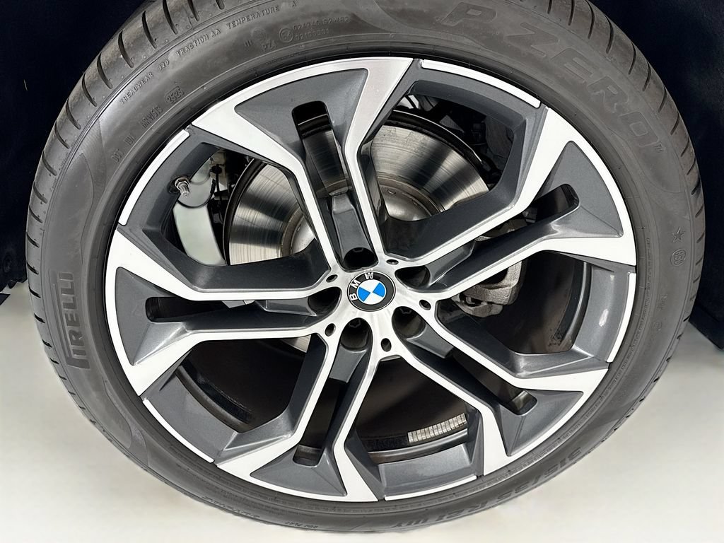 Used 2026 BMW X5 sDrive40i RWD image 32