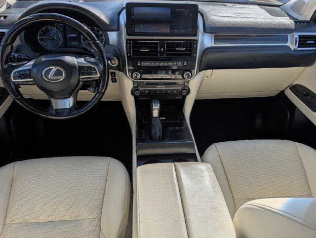 Used 2023 Lexus GX 460 Premium w/ Premium Package AWD/4WD image 11