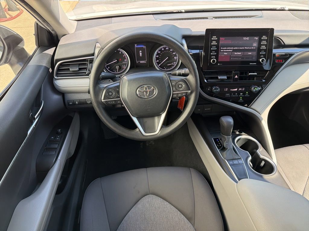 Used 2023 Toyota Camry LE FWD image 5