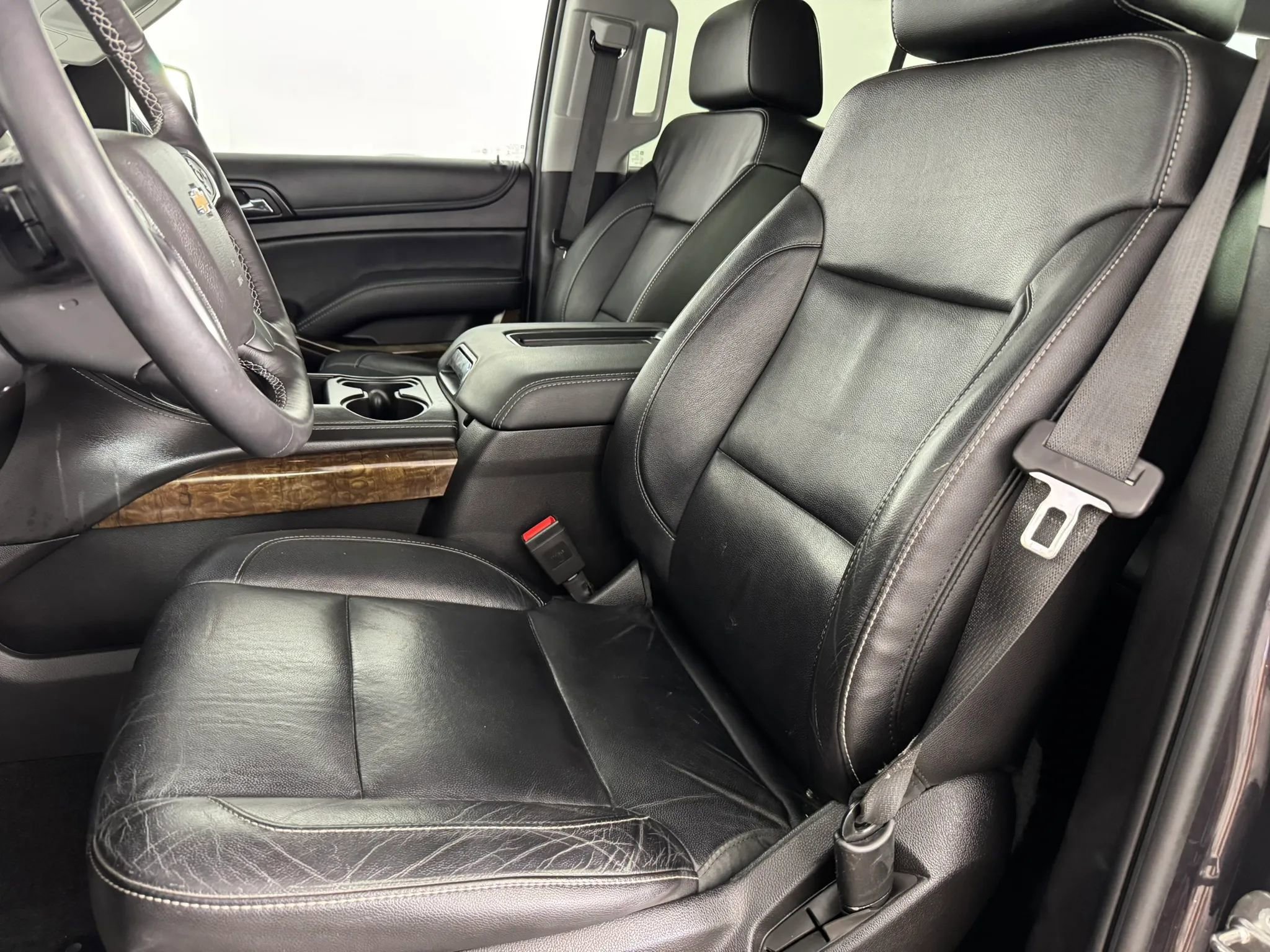Used 2016 Chevrolet Suburban LT AWD/4WD image 25