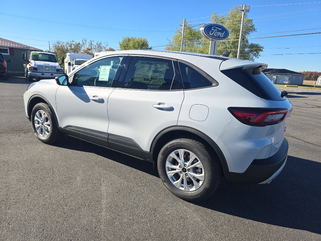 New 2026 Ford Escape Active image 4