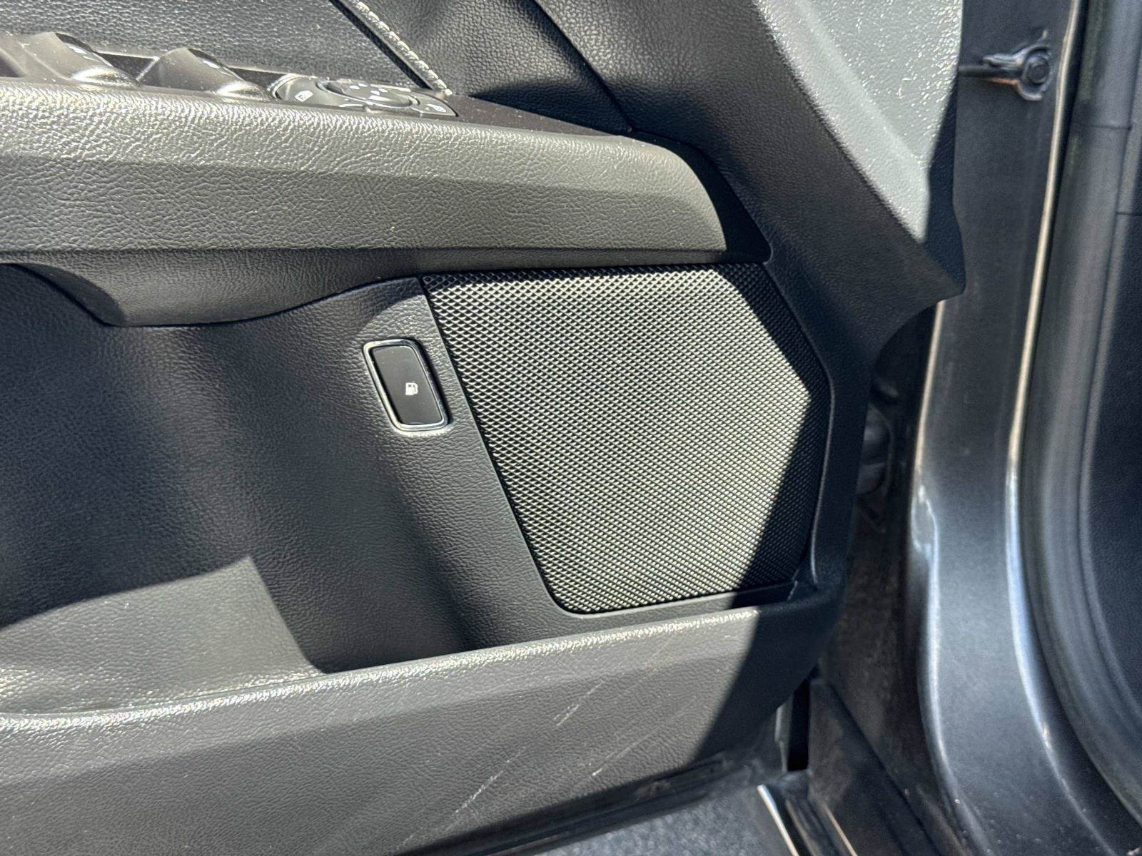 Used 2019 Ford Fusion Energi Titanium FWD image 23