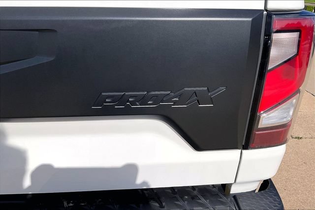 Used 2023 Nissan Titan PRO-4X w/ Pro-4x Convenience Package AWD/4WD image 24