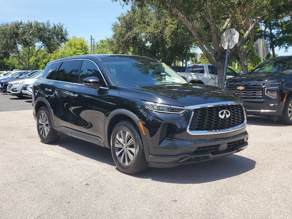 Used 2023 INFINITI QX60 Pure AWD/4WD image 7