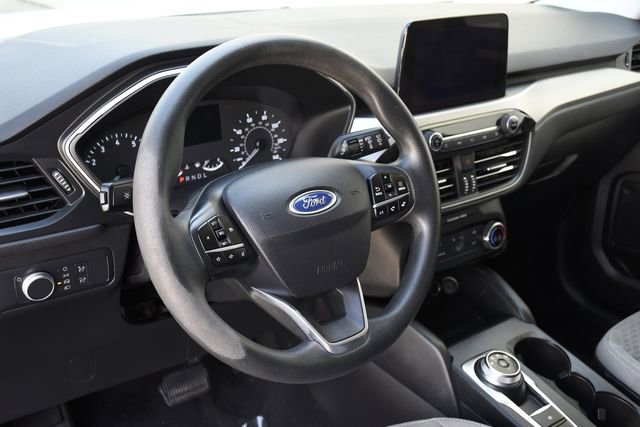 Used 2022 Ford Escape SE image 21