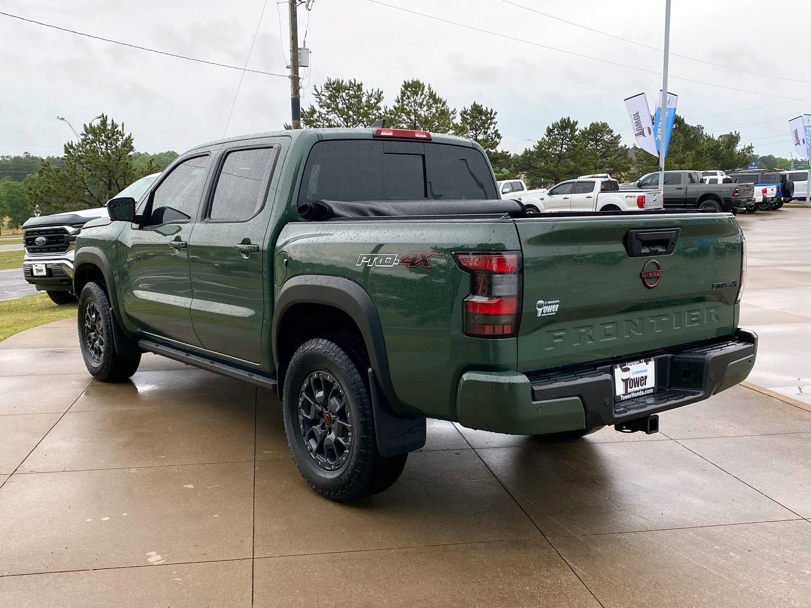 Used 2023 Nissan Frontier PRO-4X w/ Pro-4X Premium Package image 4