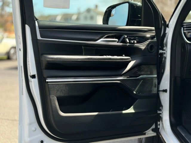 Used 2024 Jeep Grand Wagoneer L Series II w/ Quick Order Packagew 28T image 10