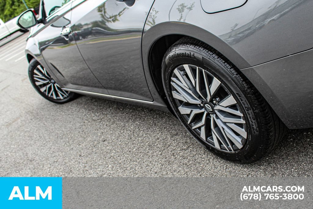 Used 2024 Nissan Altima 2.5 SV FWD image 14