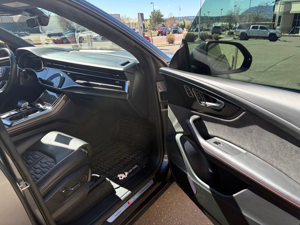 Used 2021 Audi RS Q8 image 28