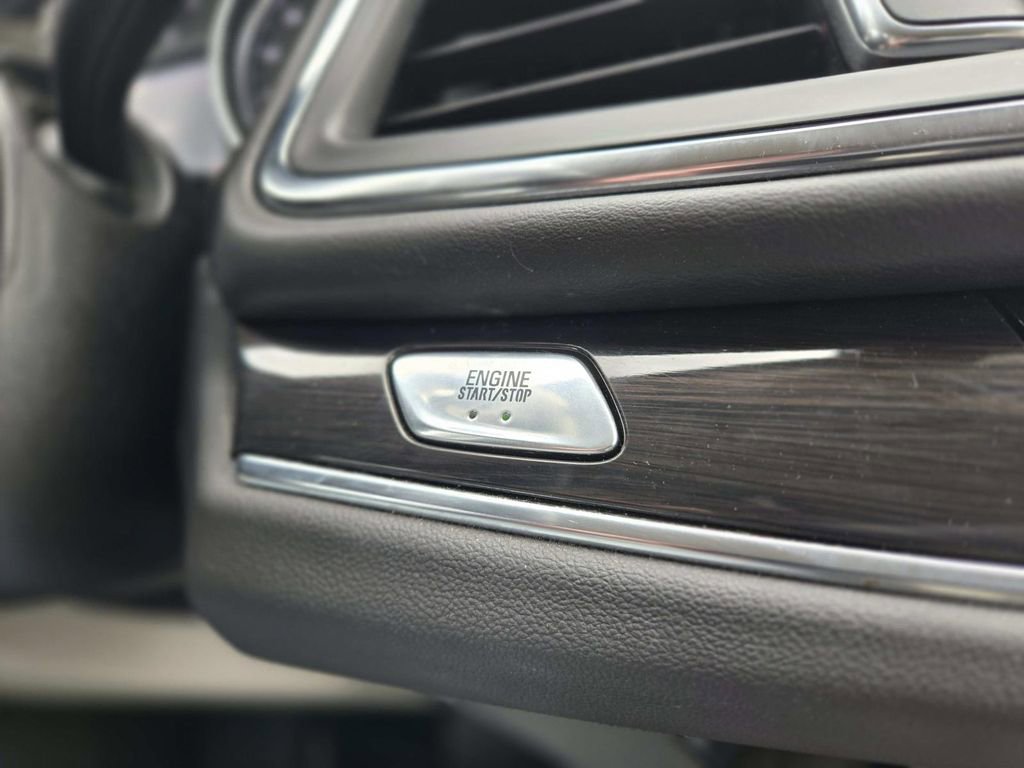 Used 2023 Buick Enclave Essence image 31