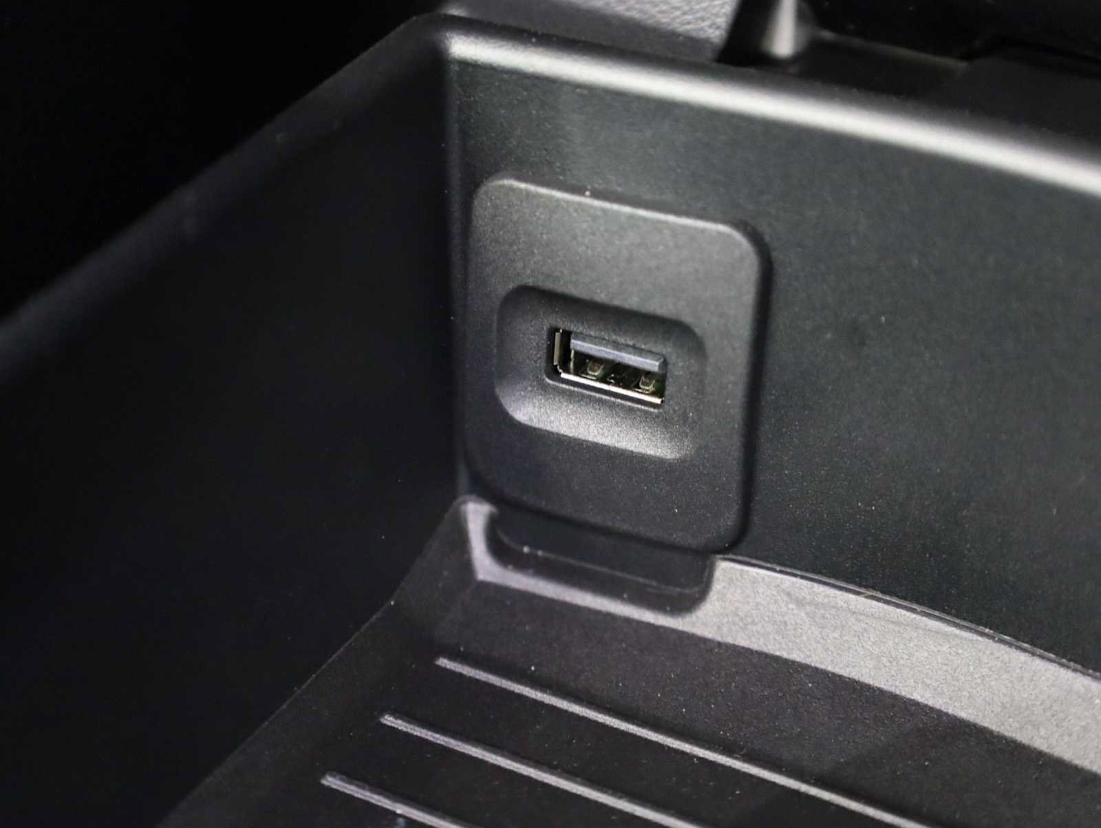 Used 2025 Porsche 718 Boxster RWD image 34