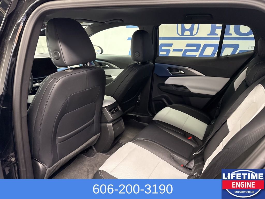 Used 2025 Chevrolet Equinox EV LT image 13