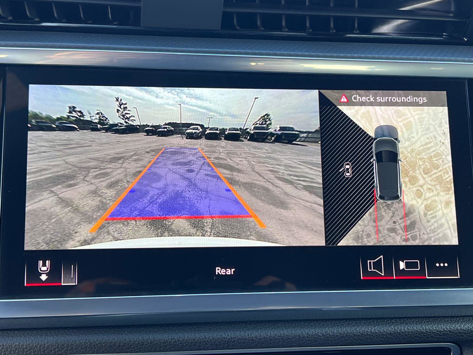 Certified 2025 Audi Q3 2.0T Premium Plus w/ Premium Plus Package image 31