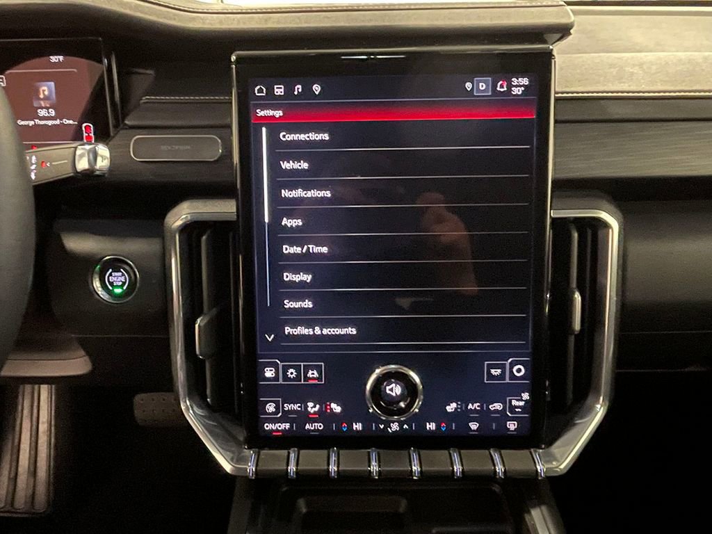 Used 2025 GMC Acadia Elevation image 33