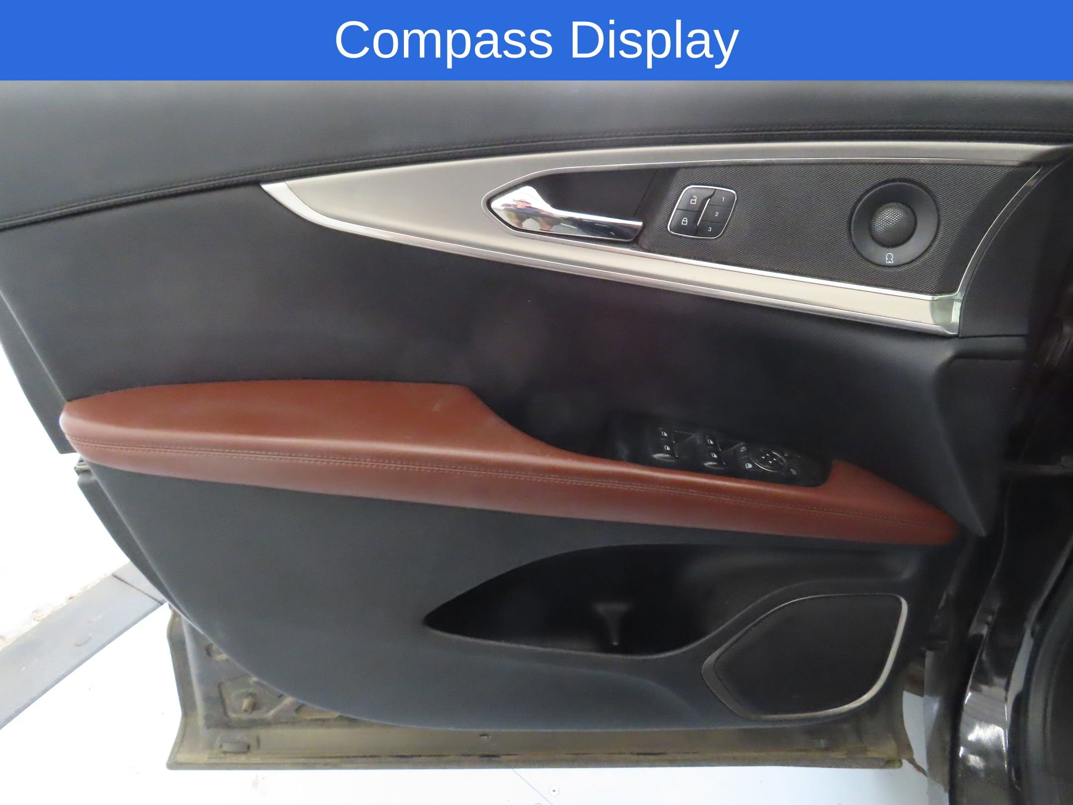 Used 2016 Lincoln MKX Reserve w/ Driver Assistance Package FWD image 11