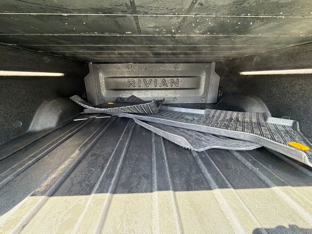 Used 2024 Rivian R1T Adventure image 18