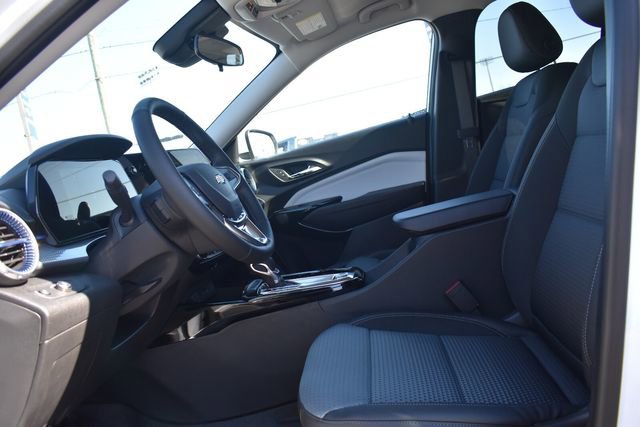 New 2026 Chevrolet Trax LT w/ Driver Confidence Package image 21