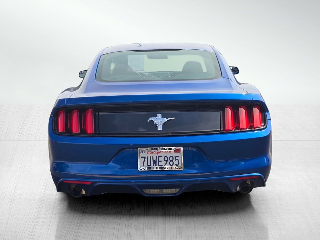 Used 2017 Ford Mustang Coupe image 5