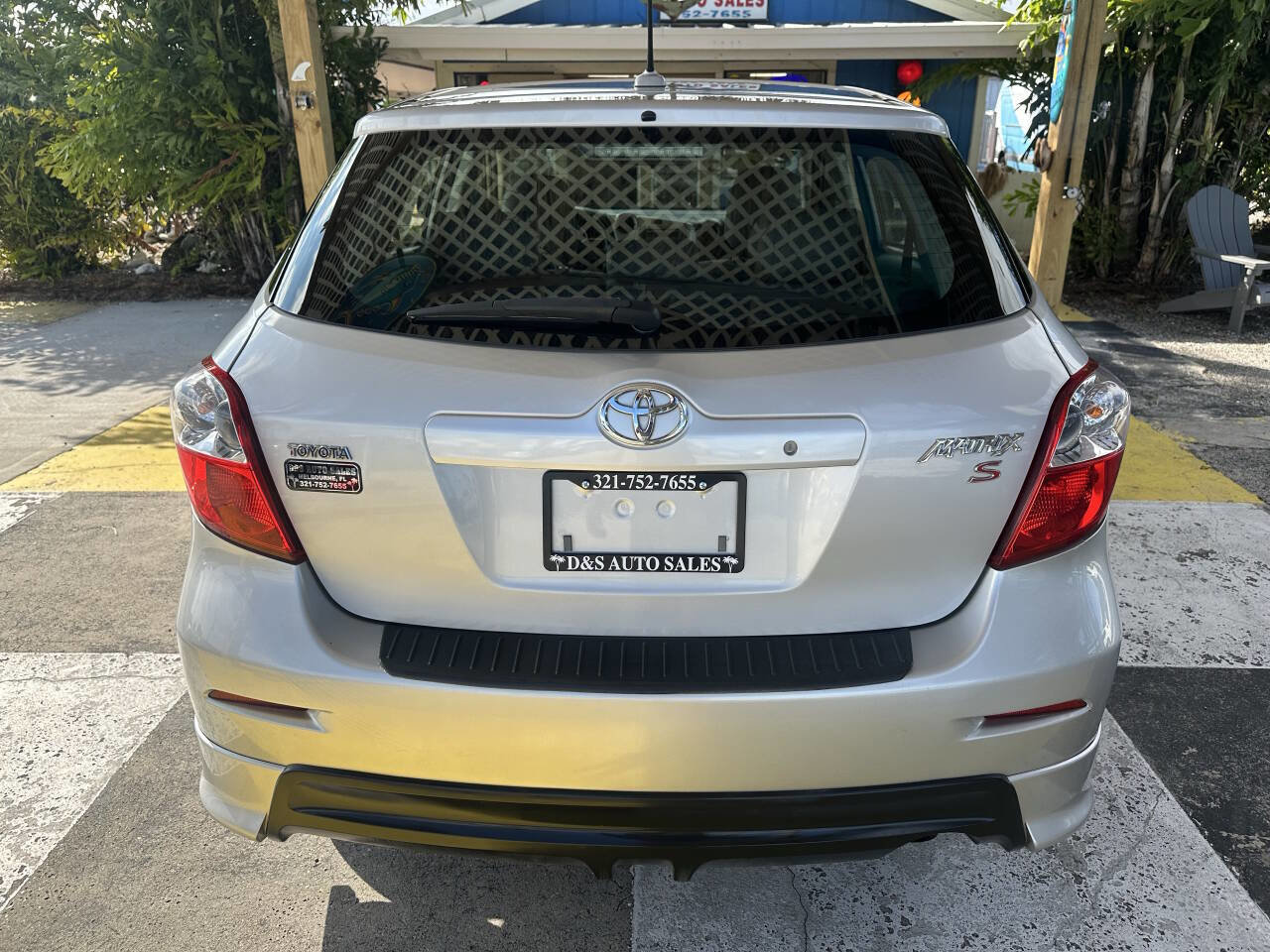 Used 2009 Toyota Matrix S FWD image 18