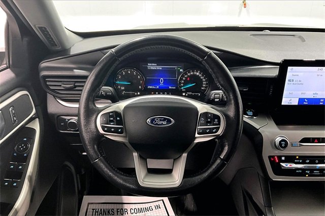 Used 2021 Ford Explorer XLT image 8