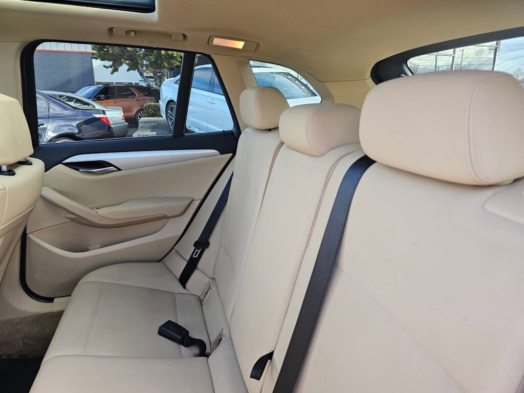 Used 2015 BMW X1 xDrive28i image 16