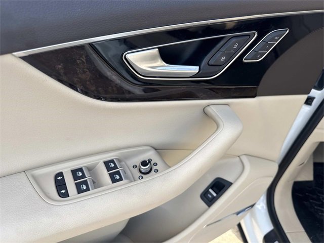 Used 2018 Audi Q7 3.0T Prestige w/ Prestige Package image 22