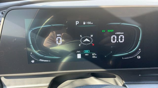 Used 2025 Kia Sportage X-Line image 35