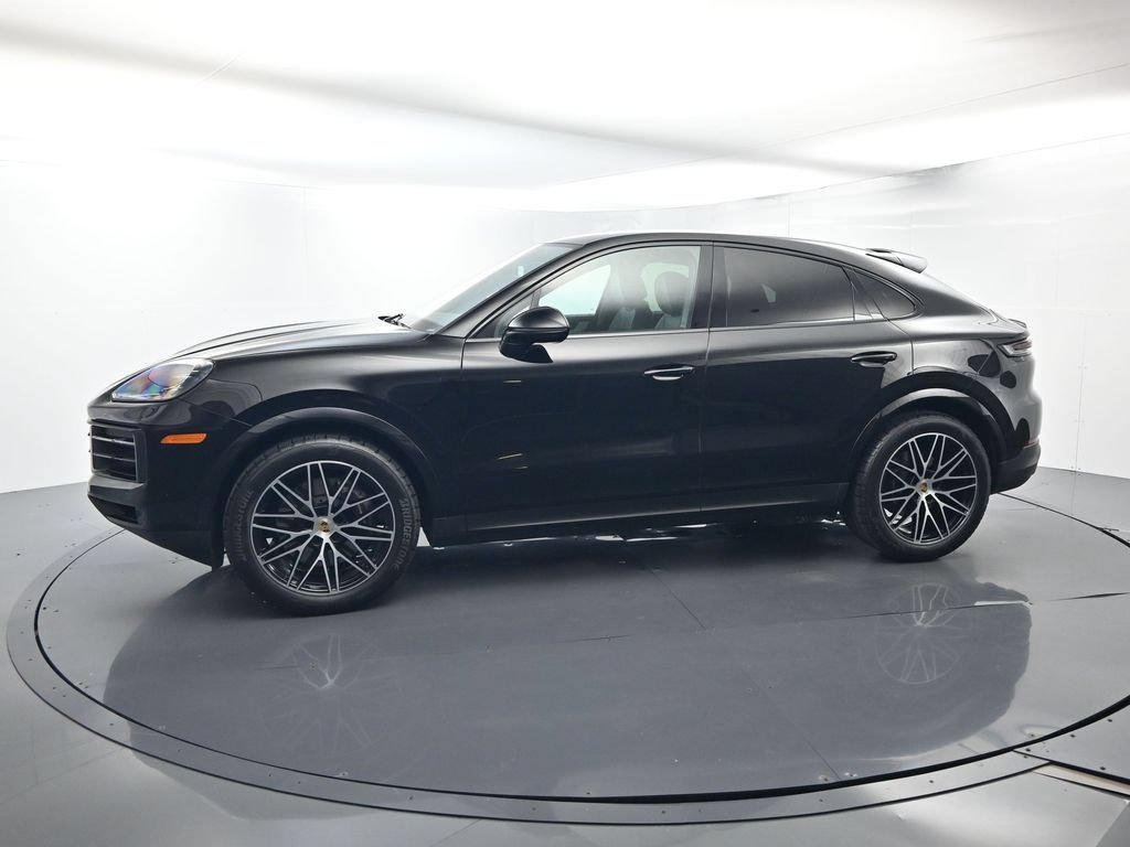 Certified 2024 Porsche Cayenne Coupe AWD/4WD image 2
