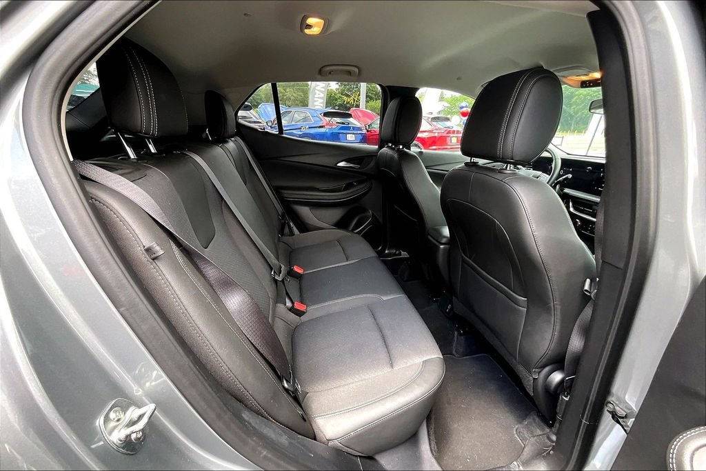 Used 2025 Buick Encore GX Preferred AWD/4WD image 25