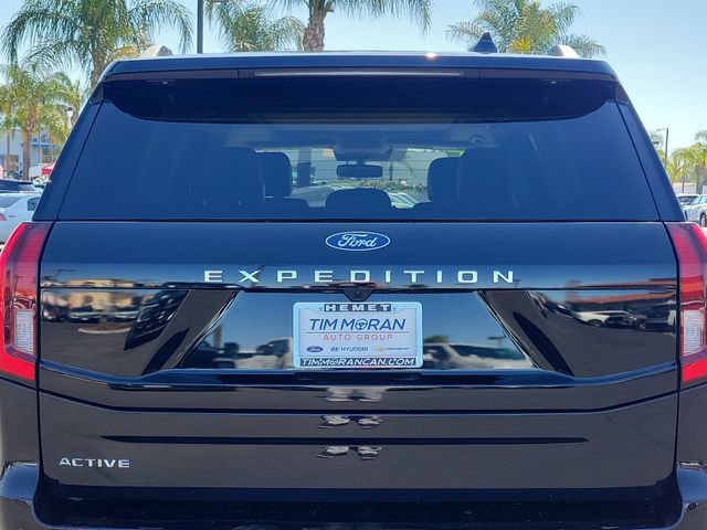 Certified 2025 Ford Expedition Active AWD/4WD image 4