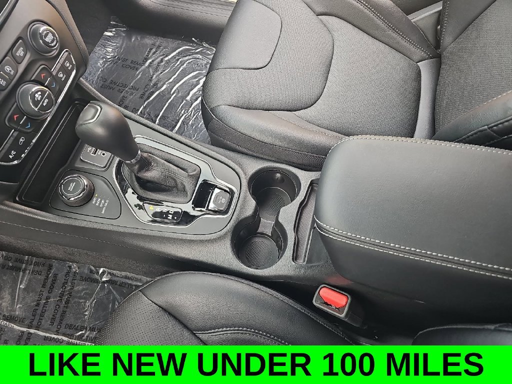 Used 2023 Jeep Cherokee Altitude Lux AWD/4WD image 24