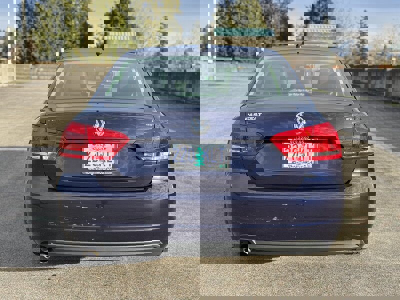 Used 2013 Volkswagen Passat 2.5 SE image 4