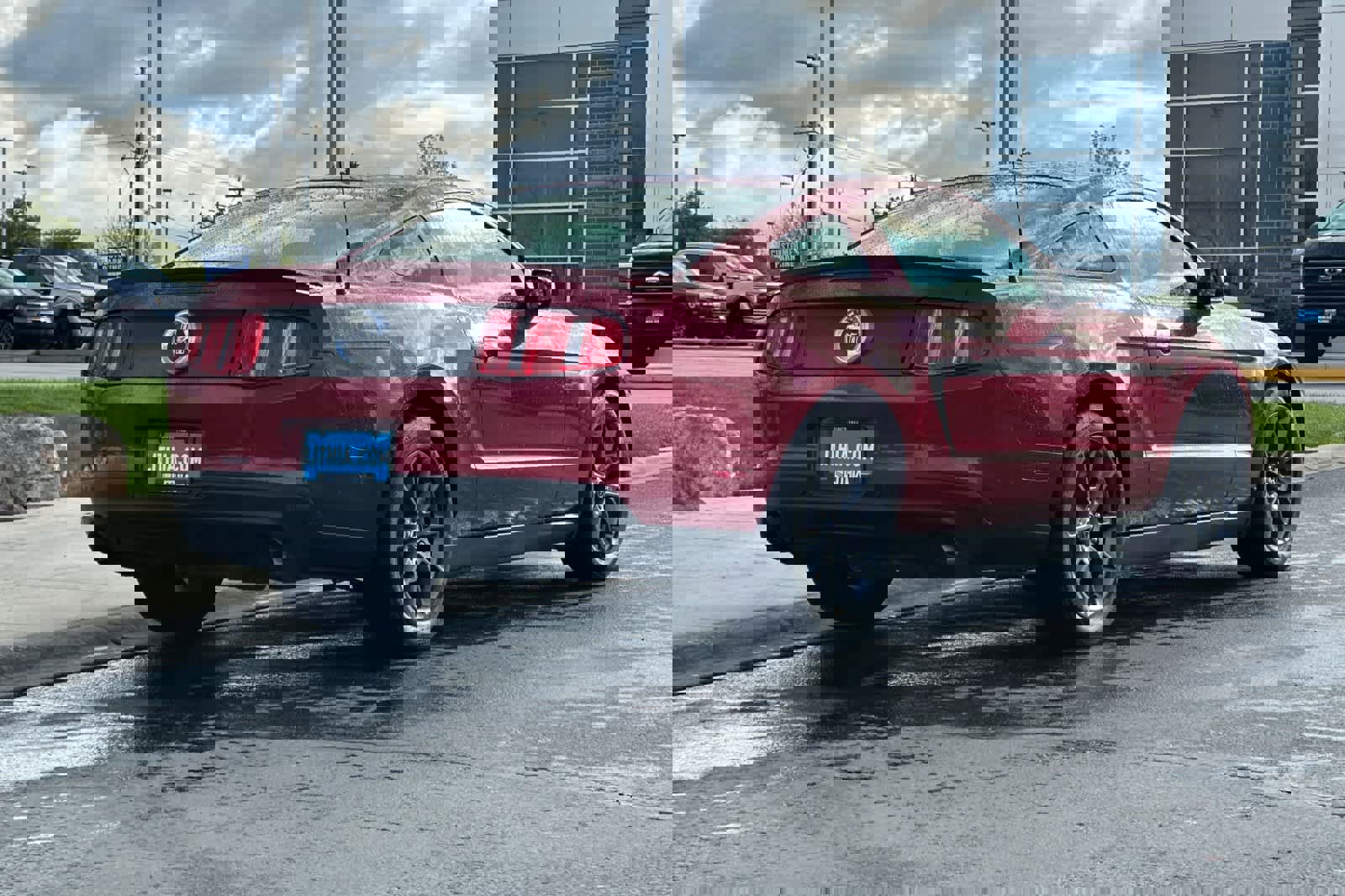 Used 2012 Ford Mustang Premium RWD video 2