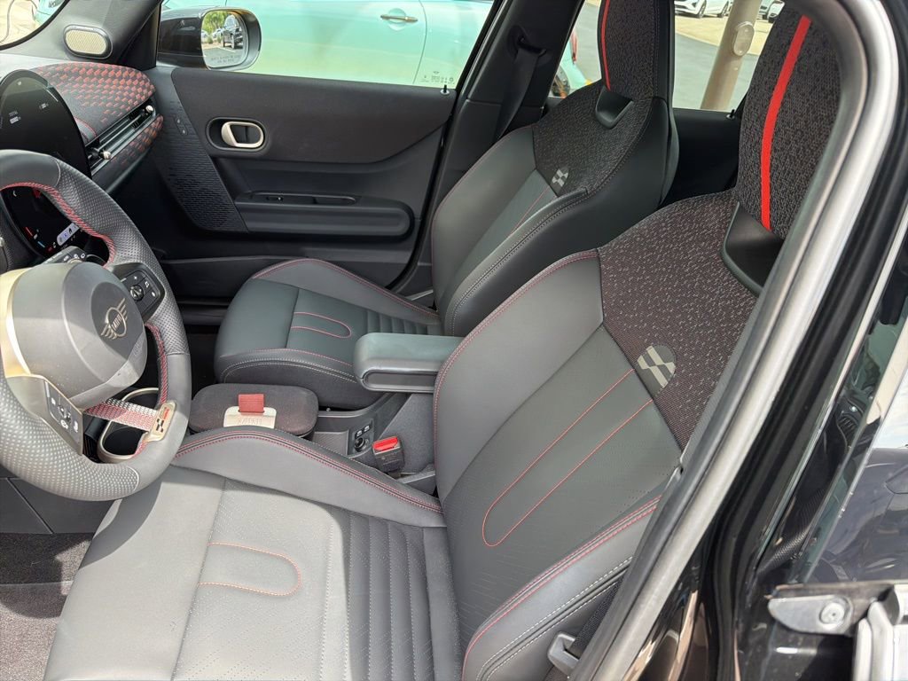 Used 2025 MINI Cooper S image 4