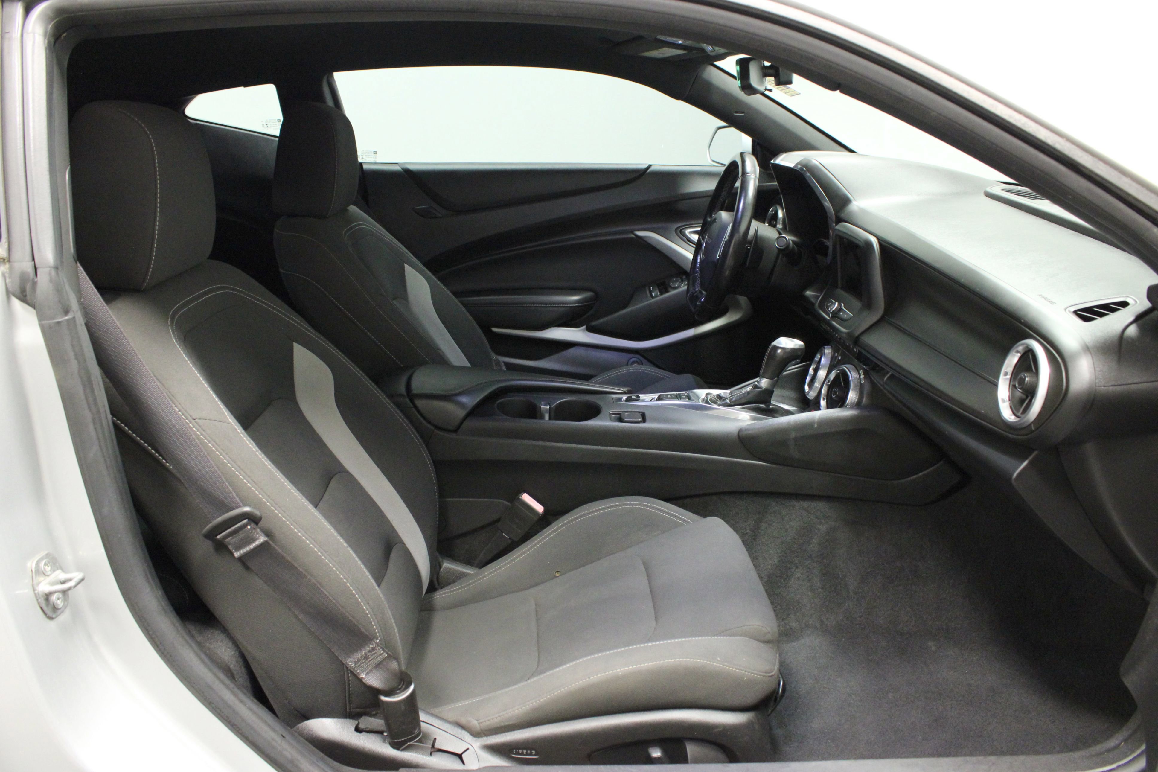 Used 2019 Chevrolet Camaro LS RWD image 13