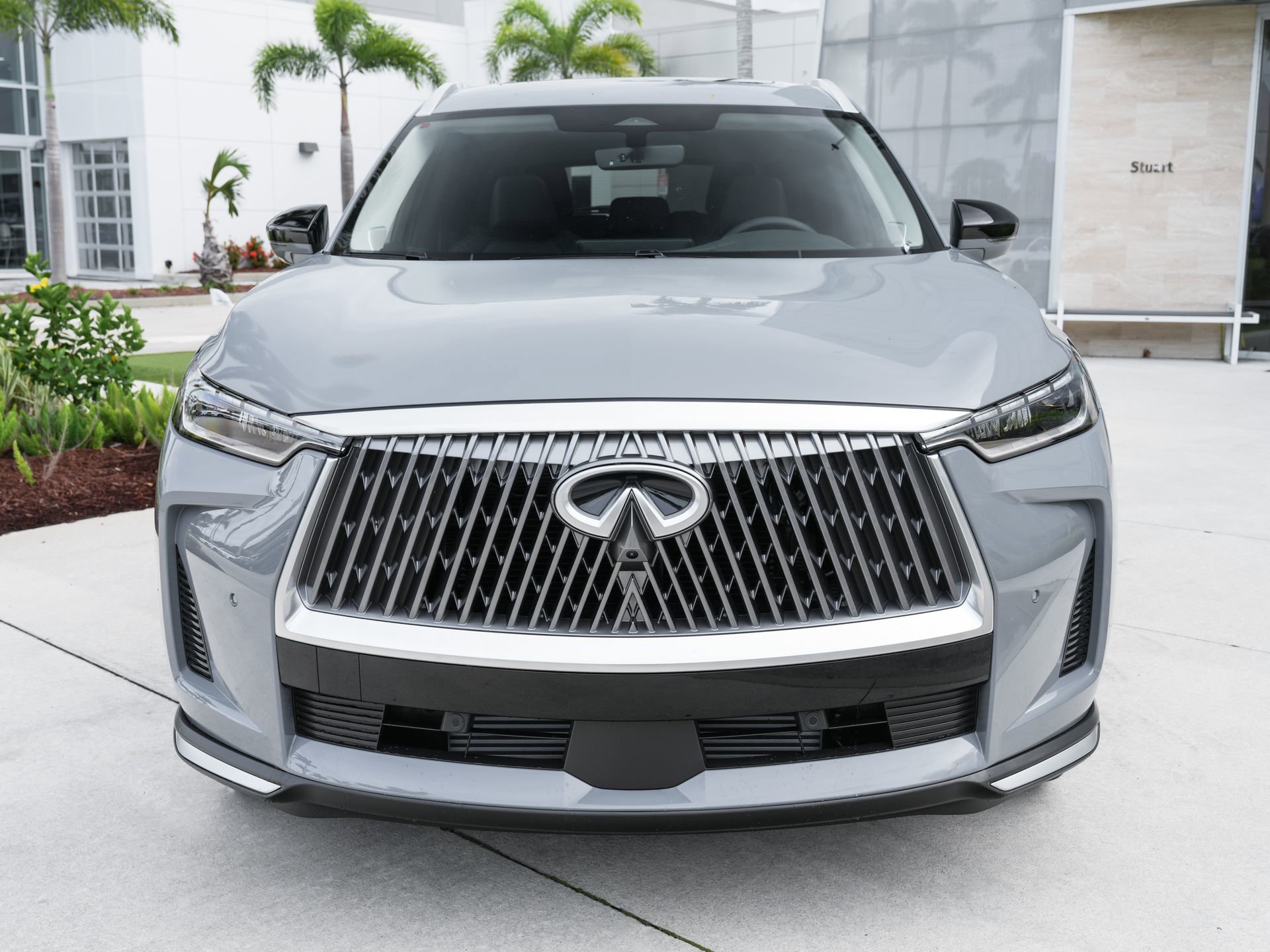 Certified 2026 INFINITI QX60 Luxe w/ Cargo Package FWD image 5