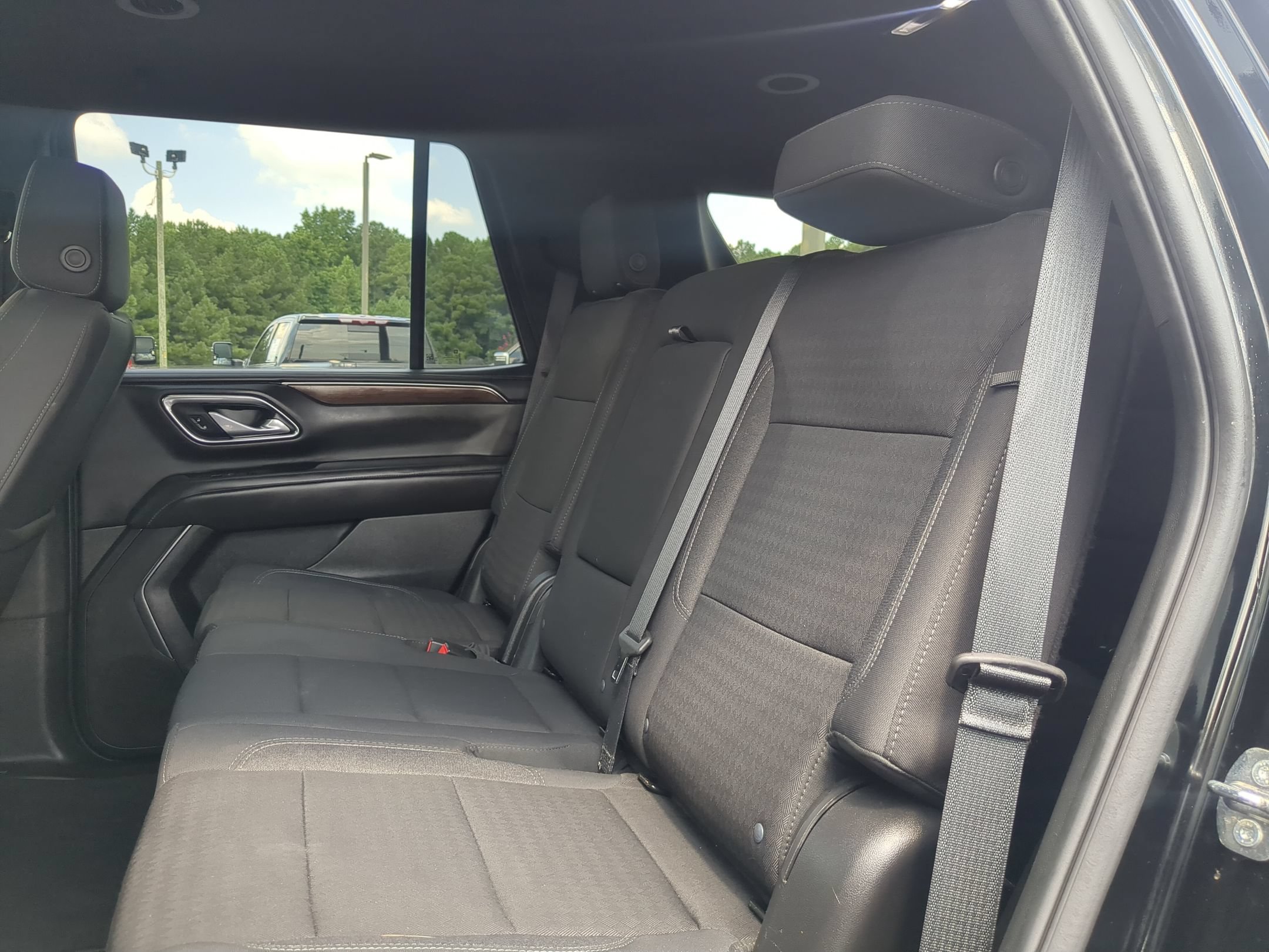 Used 2024 GMC Yukon SLE w/ Gmc Pro Safety Plus Package AWD/4WD image 24