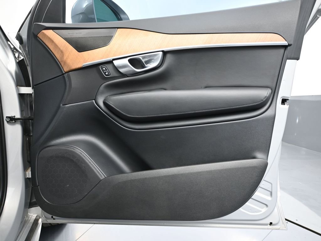 Used 2024 Volvo XC90 B5 Plus image 51