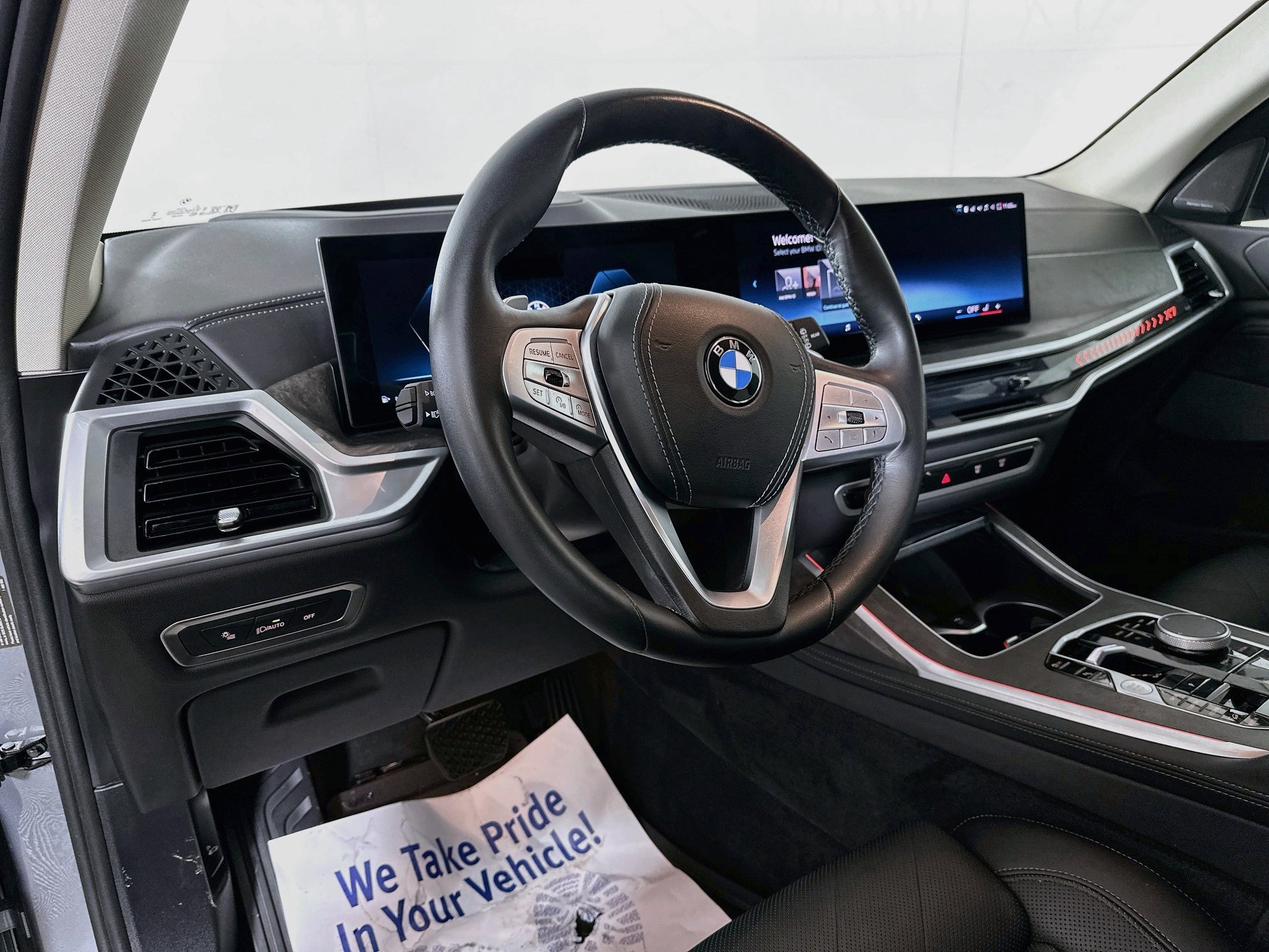 Used 2024 BMW X7 xDrive40i AWD/4WD image 9