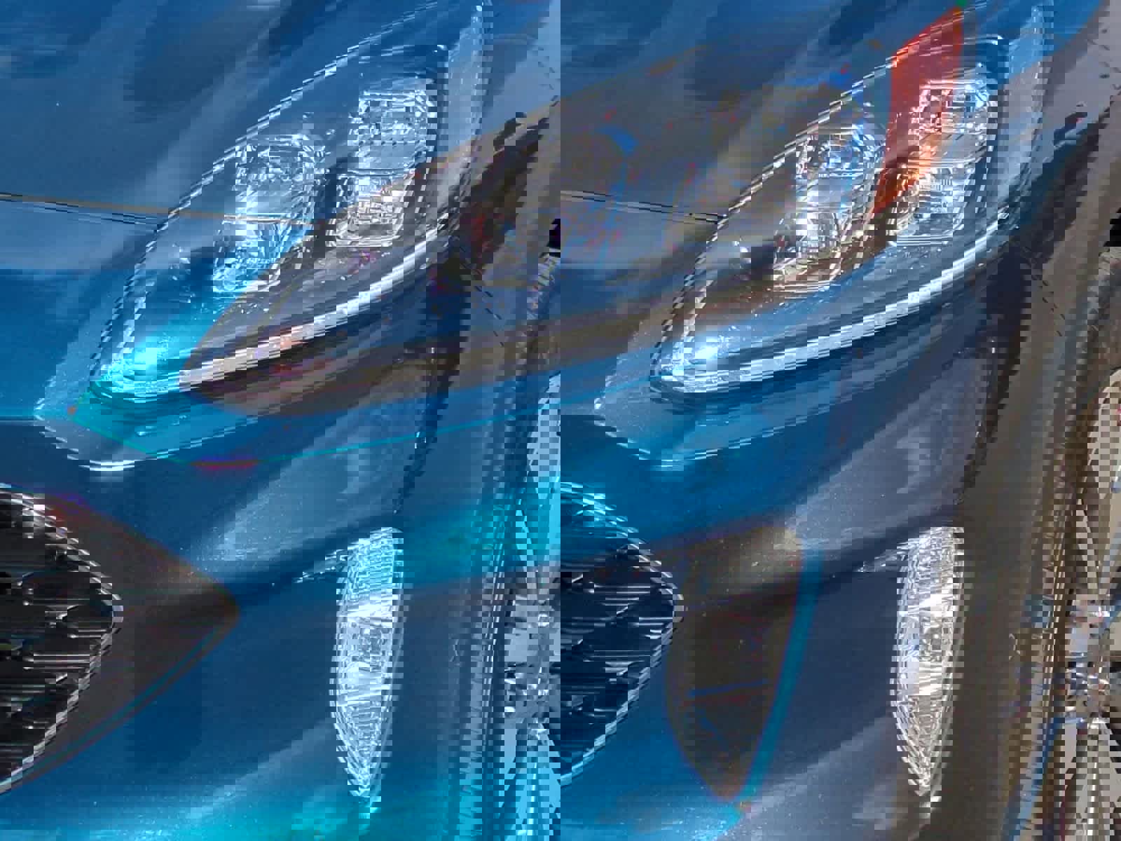 Used 2020 Ford Escape Titanium image 11