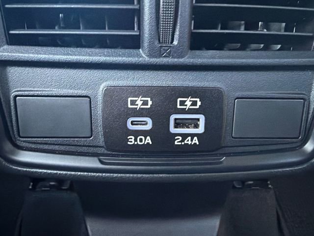 Used 2025 Subaru Forester Premium image 21